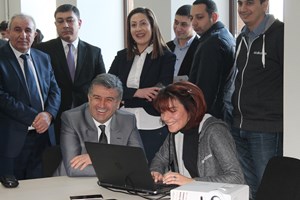 Հայաստանի վարչապետը գրեց իր առաջին կոդը Գյումրու Ծրագրավորման ժամ միջոցառման ժամանակ